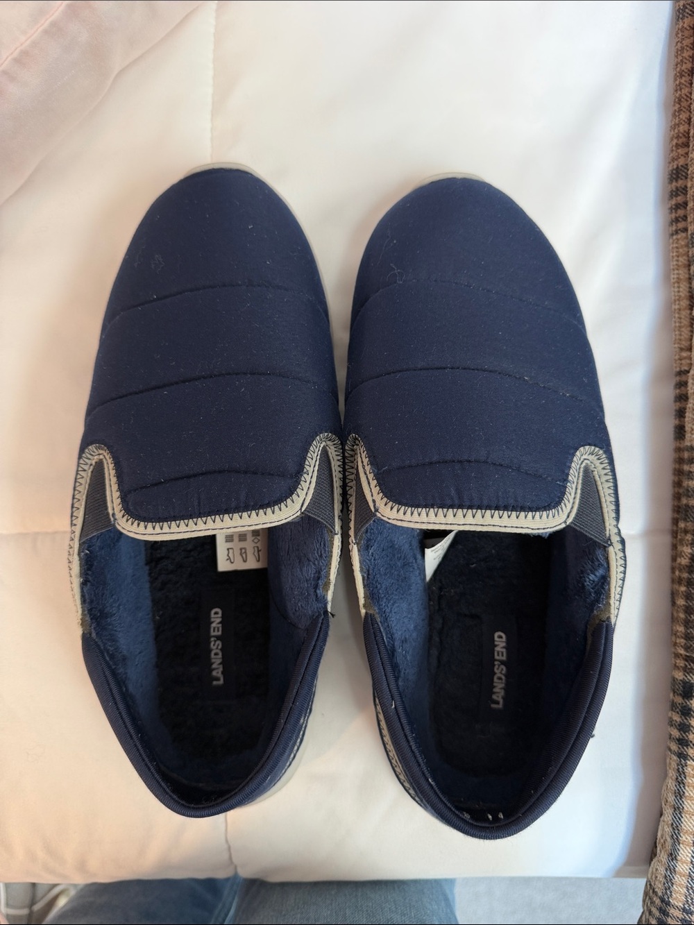 Men’s Slipper Shoes for Inside or Outside Sole Firm Quilted Navy Fabric Sz 10